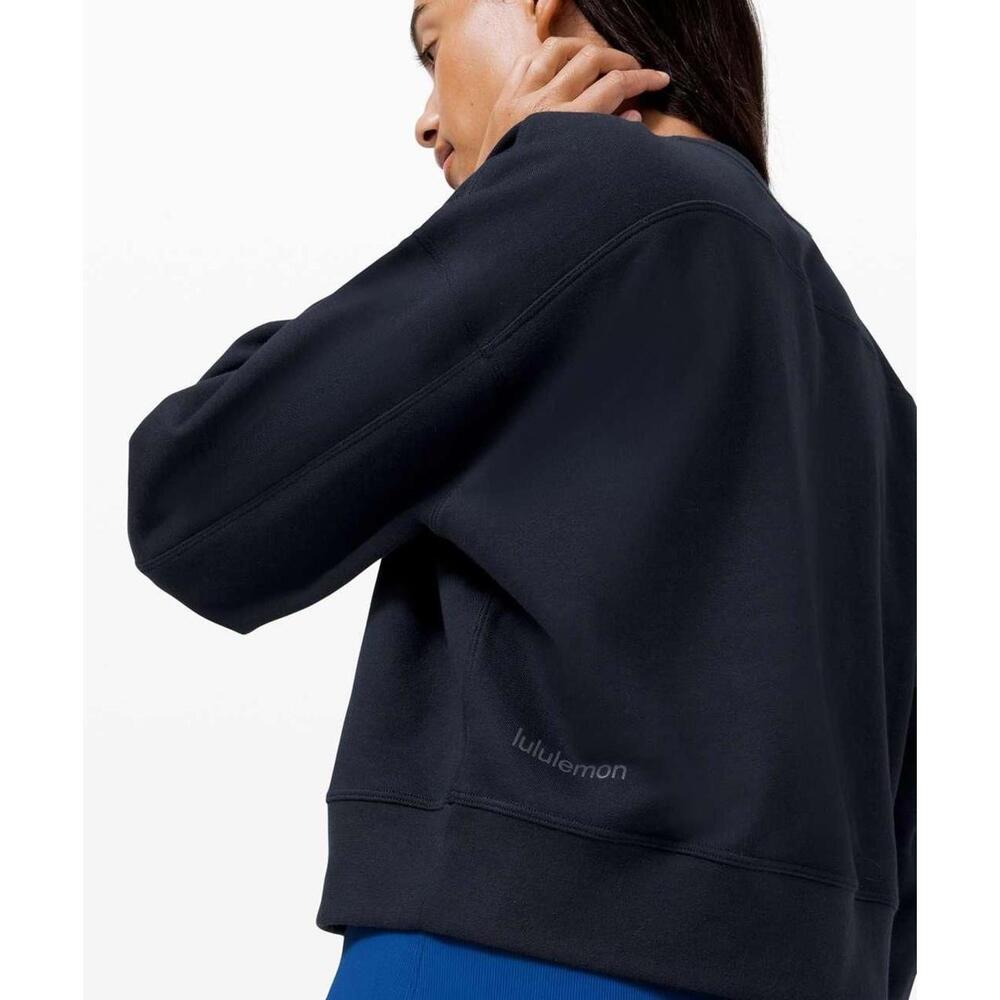 NWT Lululemon Lululemon Perfectly Oversized Crop Crew - Size 4 - MSRP $98 - Picture 2 of 3